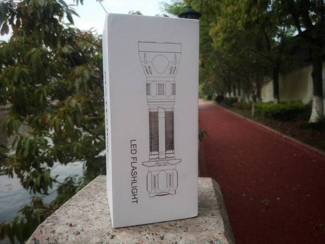 1350米搭配1550LM的聚泛兼容无敌照明:迈特明酷FW3(银色)(图3)