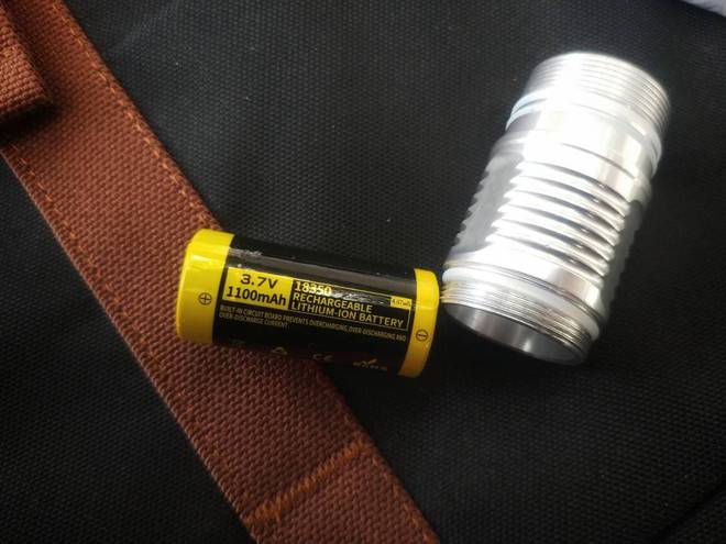 1350米搭配1550LM的聚泛兼容无敌照明:迈特明酷FW3(银色)(图7)