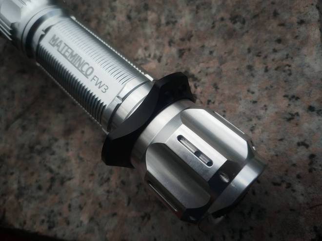 1350米搭配1550LM的聚泛兼容无敌照明:迈特明酷FW3(银色)(图14)