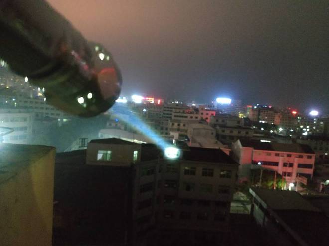 1350米搭配1550LM的聚泛兼容无敌照明:迈特明酷FW3(银色)(图26)