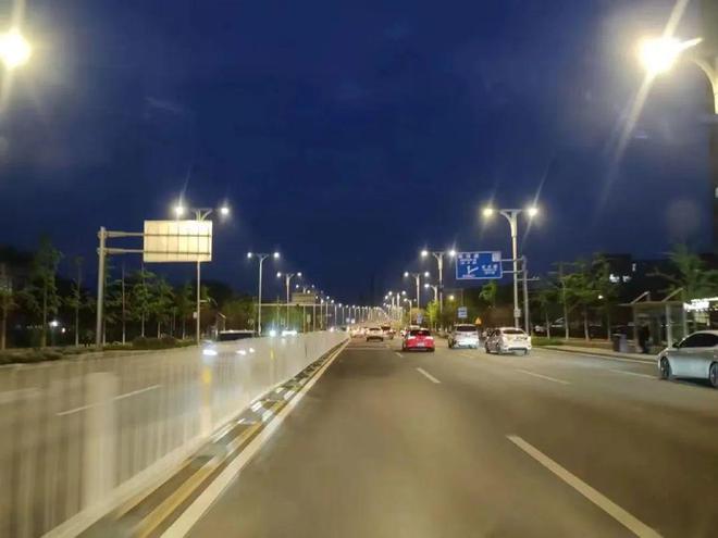 昌平南环大桥照明设施升级改造完毕(图1)