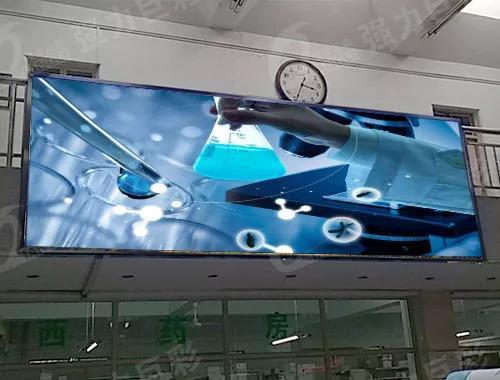 LED显示屏使用物联网卡打造智慧城市的信息窗口(图1)