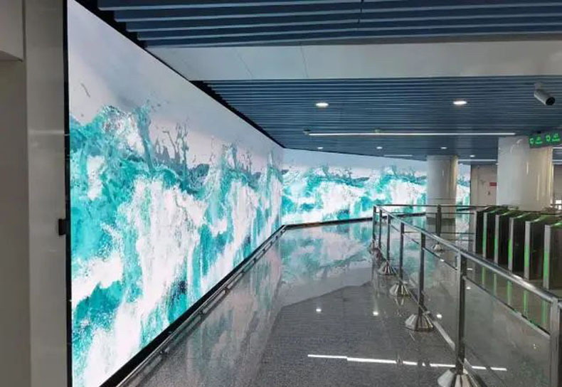 MiniLED显示屏首度现身宁波地铁站(图3)
