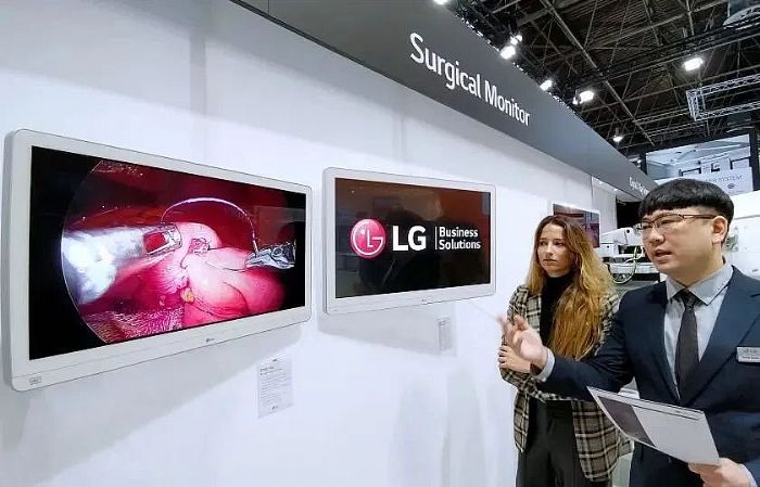 LG推出其首款27英寸的4KMini-LED医疗显示器(图1)