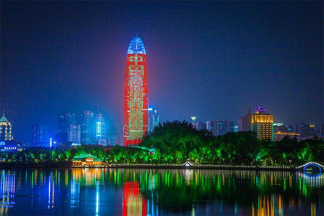 融合灯光美学与环保理念：绿色亮化工程新趋势(图1)