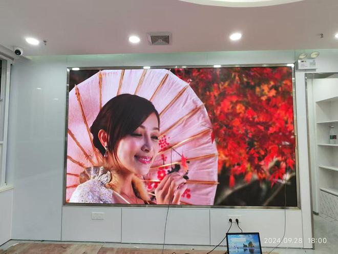 LED显示屏-会议室显示大屏的新宠(图1)