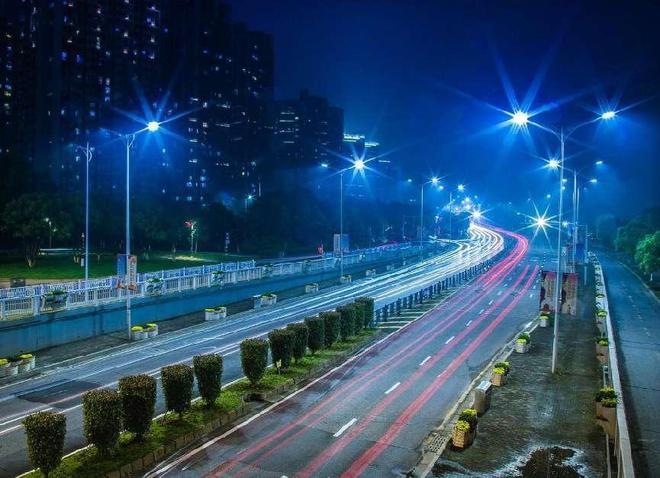 你以为路灯是免费的？揭秘中国路灯电费归属产生的电费有多少？(图13)