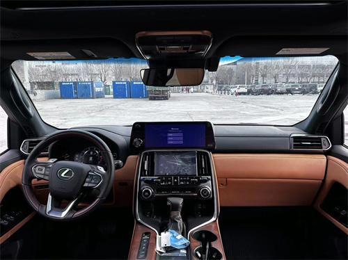 2025款雷克萨斯LX600港口极具性价比车型100多万起售(图3)