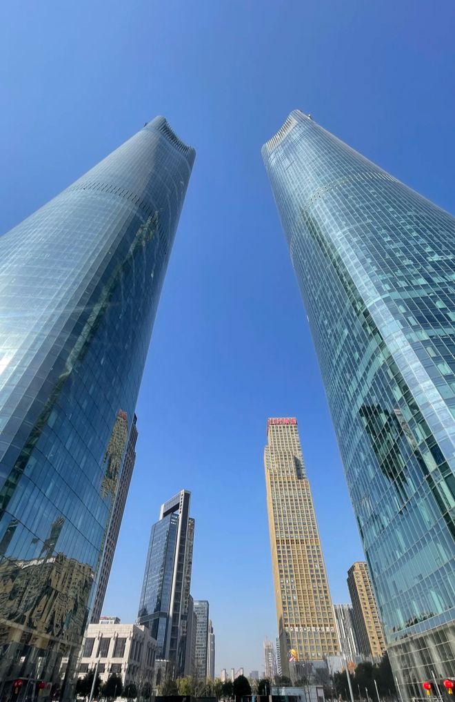 303米！南昌建江西第一高楼！世界最大LED照明幕墙成最大亮点(图3)