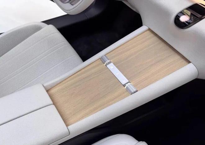 瑞丰光电MiniLED供应奥迪汽车(图2)