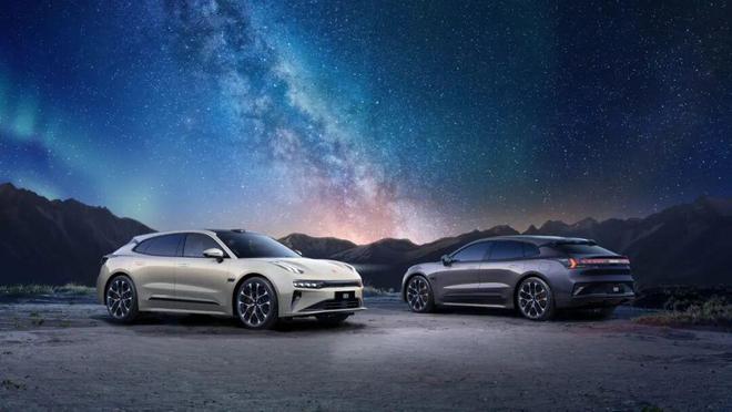 新款极氪001上市MiniLED双屏加持(图1)