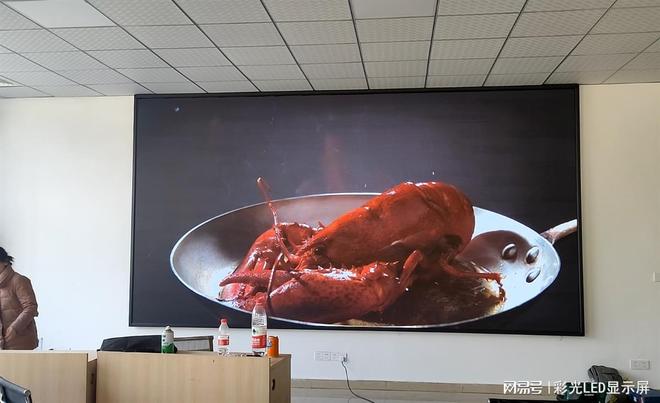 全彩LED显示屏优选重庆市彩光科技舞台灯光音响与字幕屏一站(图1)