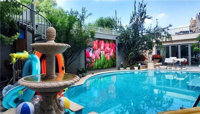 技术筑基体验升级强力巨彩优化LED广告显示屏应用生态(图1)