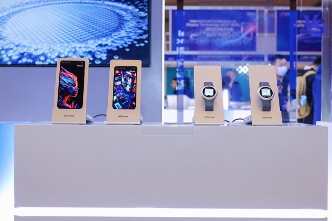 技术深、体验实、应用宽｜维信诺携多款创新成果亮相ICDT2026(图2)