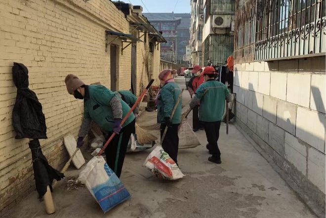 河北保定：五四路街道西苑北社区扫尘迎新春(图1)