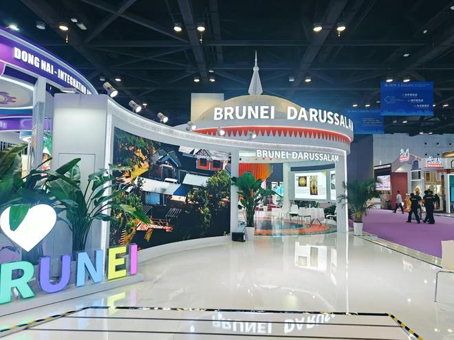 性价比高的LED显示屏租赁厂家分析舞台LED显示屏租赁多少(图3)